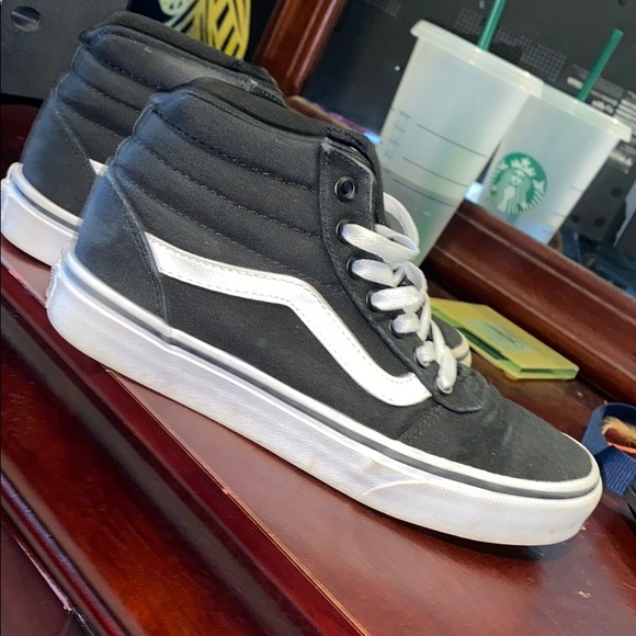 Vans - Picture 1 of 4